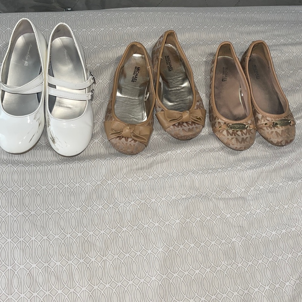 Bundle 3 pairs of girl shoes